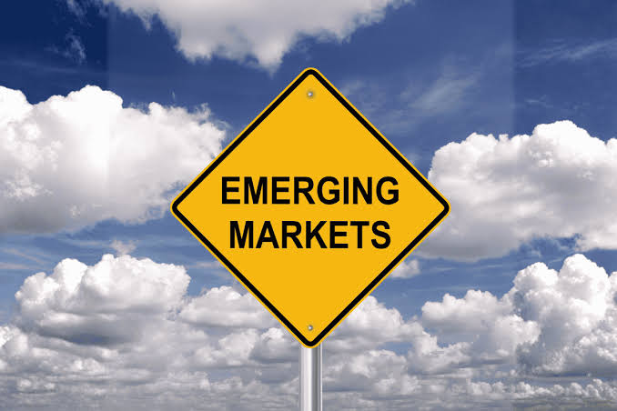 ETFs de mercados emergentes: riesgo y rentabilidad esperada