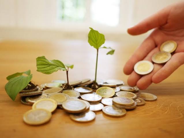 Cómo funciona el interés compuesto en la inversión a largo plazo
